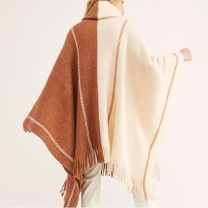 ✨ ISO FREE PEOPLE PONCHO ✨